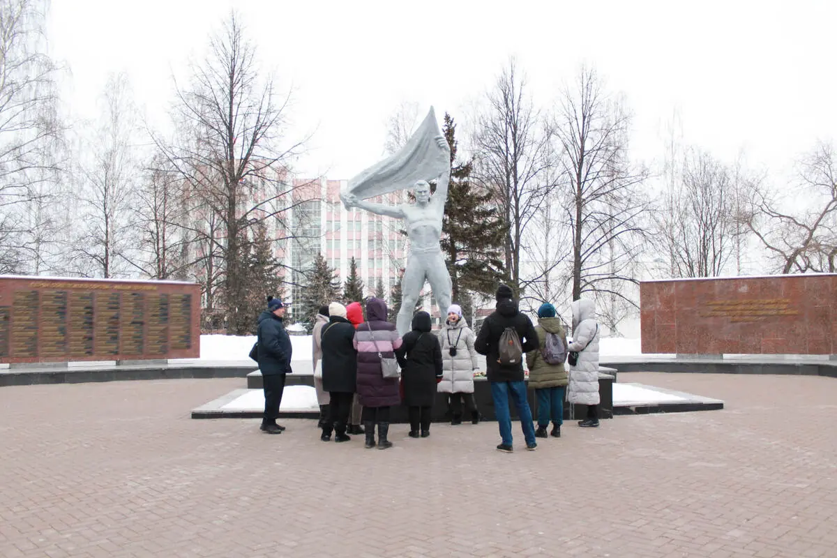 Откройте двери в мир квестов!