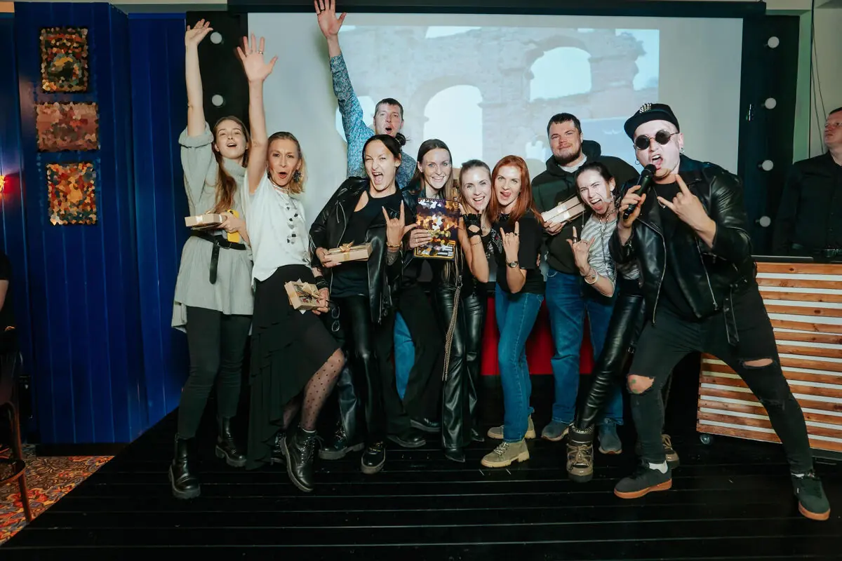 Откройте двери в мир квестов!